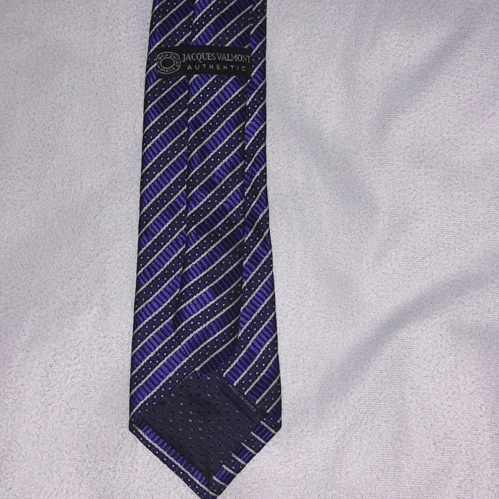 Jacques Valmont category formal
